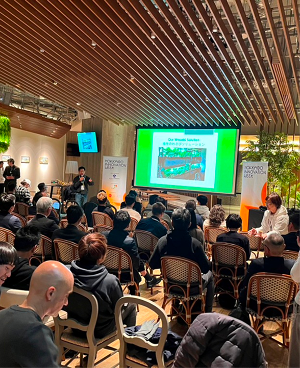 市場のニーズに適応する: 年間を通じて作物を生産するための屋内農業の革新